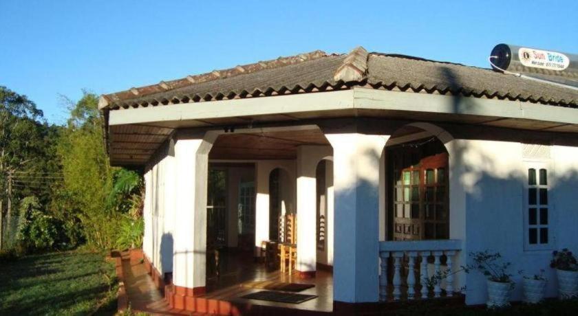St. Andrews Hostel نوفارا إيلِيا المظهر الخارجي الصورة