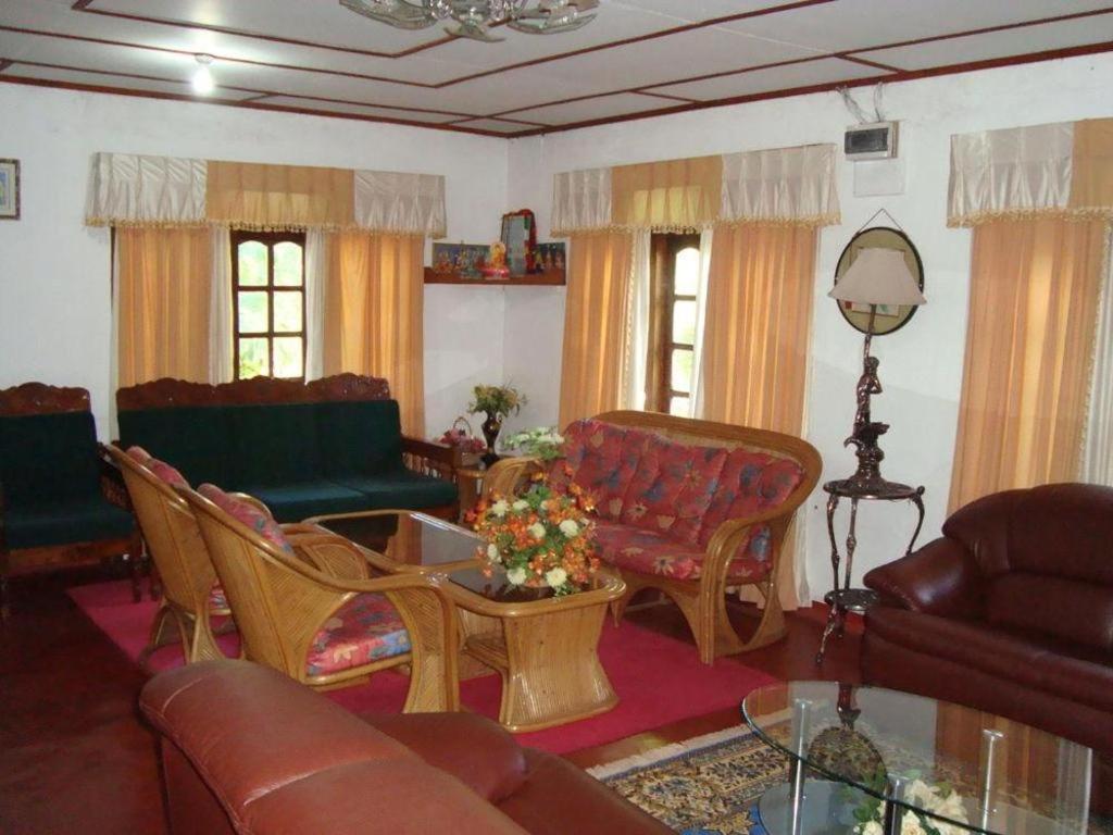 St. Andrews Hostel نوفارا إيلِيا المظهر الخارجي الصورة